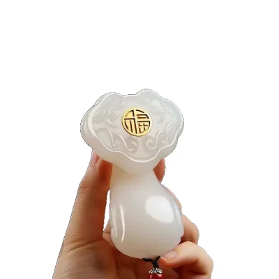 Jade - Smooth Ruyi・Good Luck Hand Piece