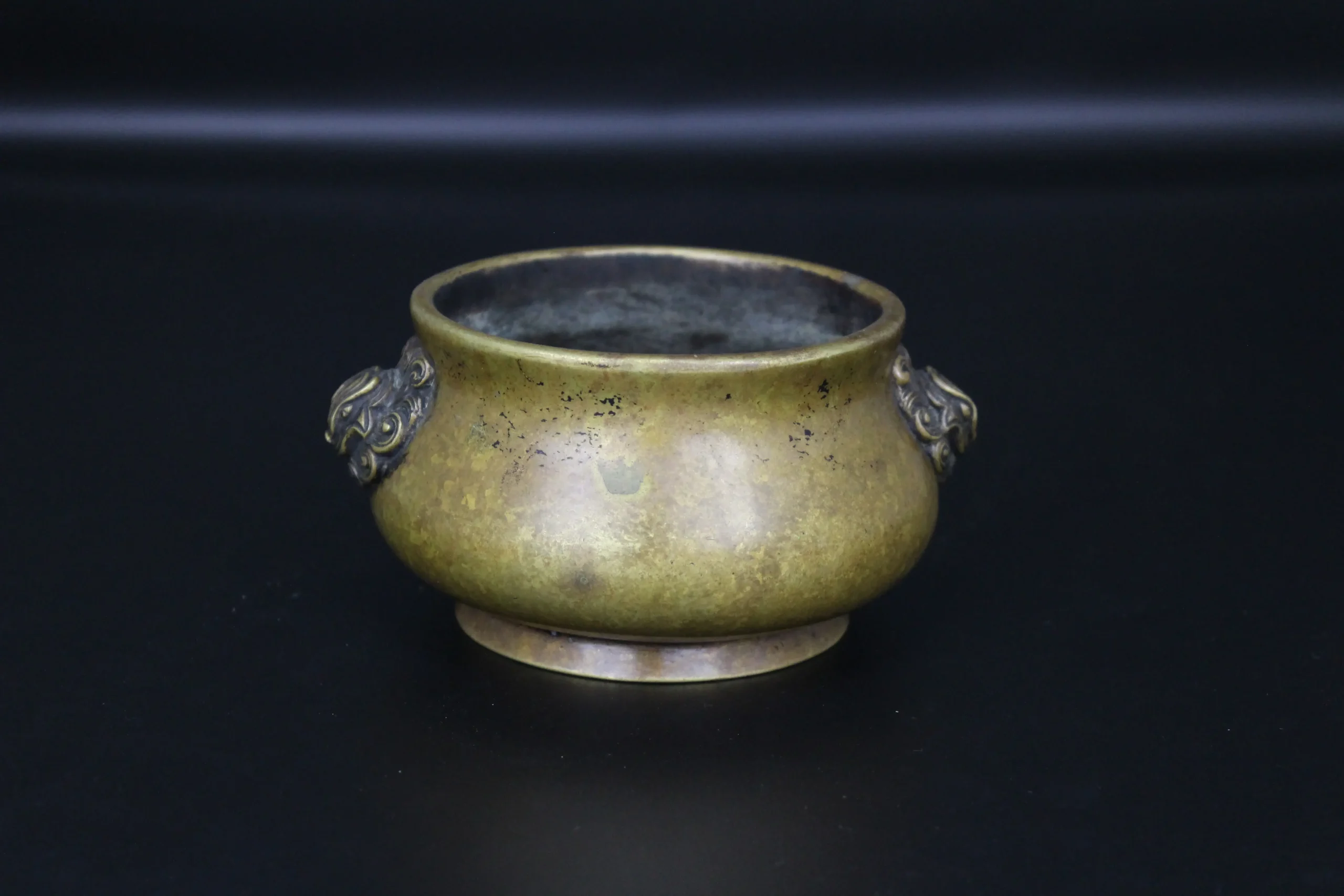 Early Qing Dynasty Bronze Censer with Twin Lion Handles